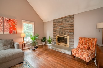 7 Magnolia Dr in Ayer, MA - Building Photo - Building Photo