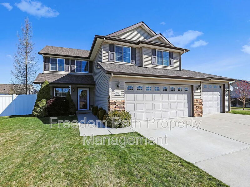 3783 Pandion Dr in Coeur d'Alene, ID - Building Photo