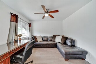 8001 Briarwood Ln in Austin, TX - Building Photo - Building Photo