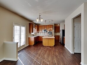 105 Riverfront Pky in Mount Holly, NC - Building Photo - Building Photo