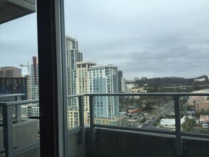 1080 Park Blvd in San Diego, CA - Building Photo - Building Photo