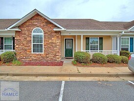 401-4E2 Barry McCaffrey Blvd in Hinesville, GA - Building Photo