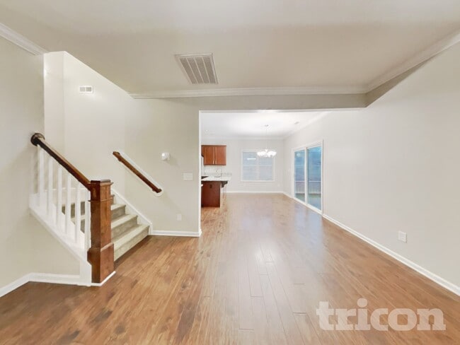 877 Juno Dr in Broadway, NC - Foto de edificio - Building Photo