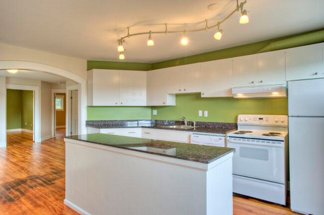 932 26th Ave S in Seattle, WA - Building Photo - Building Photo