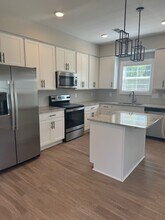 105-B Aviator Cir in Oak Grove, KY - Building Photo - Building Photo