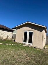 7916 Shannon Ln in North Richland Hills, TX - Foto de edificio - Building Photo