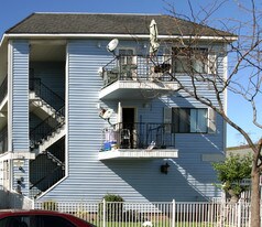 1135 Raymond Ave in Long Beach, CA - Building Photo