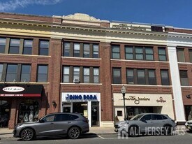 16 N Ave W in Cranford, NJ - Building Photo