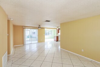 3724 Redwood Dr in Holiday, FL - Building Photo - Building Photo