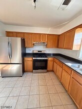 498 Avon Ave in Newark, NJ - Building Photo - Building Photo