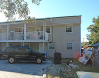 Chicago Place apartments in Valparaiso, FL - Foto de edificio - Building Photo