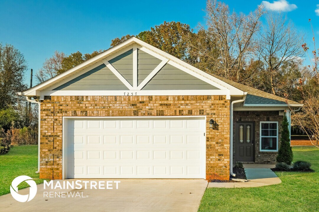 7257 Owen Park Cir in Mc Calla, AL - Foto de edificio