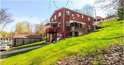 2430 Woodward Ave in Pittsburgh, PA - Building Photo - Building Photo