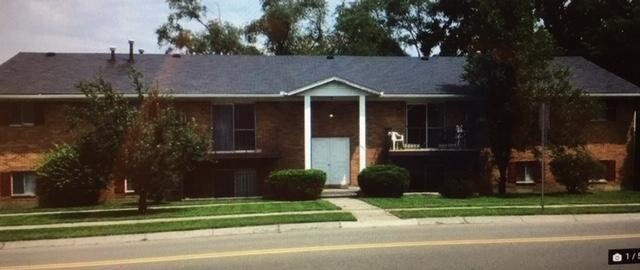 1331 Cherry Hill Dr in Miamisburg, OH - Building Photo