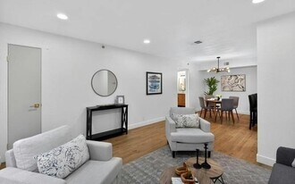 247 E Warren Common in Fremont, CA - Building Photo