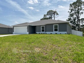 790 Cleaves St SE in Palm Bay, FL - Building Photo - Building Photo