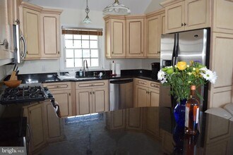 205 W Brigantine Ave, Unit Full 2 Bedroom in Brigantine, NJ - Building Photo - Building Photo