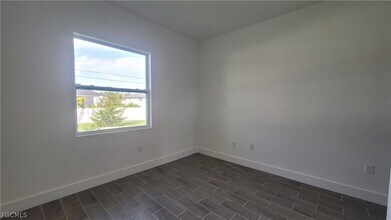 412 SW 28th Ave in Cape Coral, FL - Building Photo - Building Photo