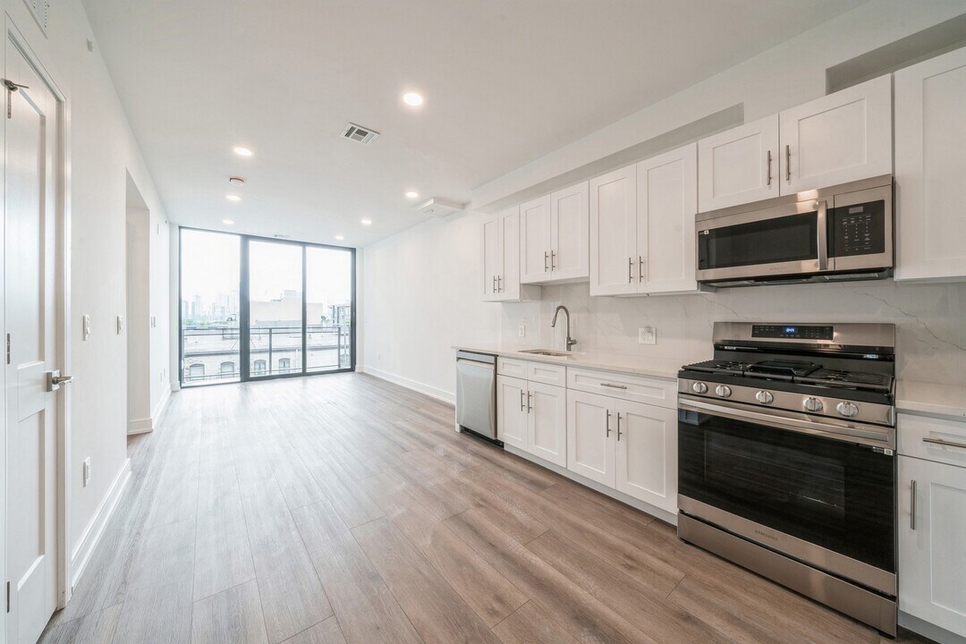 32 Jones St in Jersey City, NJ - Building Photo