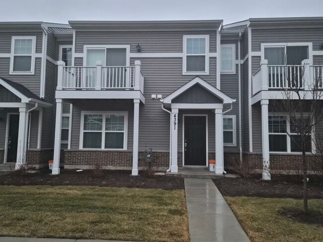 4391 Chelsea Mnr Cir in Aurora, IL - Building Photo - Building Photo