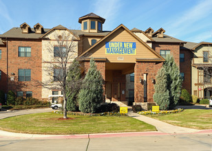 Hometowne at Matador Ranch in Fort Worth, TX - Building Photo - Building Photo