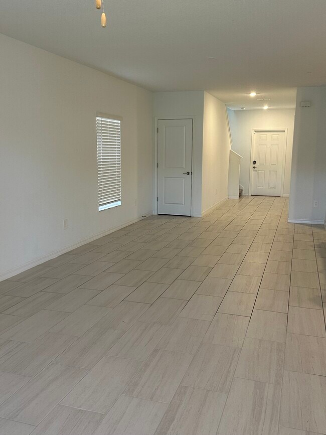 2505 Victorious Fls Ave in Plant City, FL - Building Photo - Building Photo