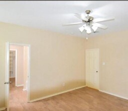 1141 Mourning Dove Dr in Burleson, TX - Building Photo - Building Photo