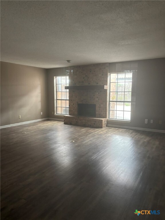 110 Kreekview Dr in Victoria, TX - Building Photo - Building Photo
