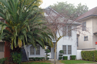 Heather Arms Apartments in Sacramento, CA - Building Photo - Building Photo