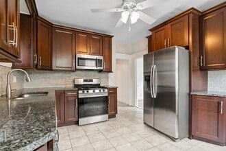 57 W 5th St in Bayonne, NJ - Building Photo - Building Photo