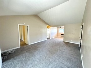 960 E Bonita Ave in Pomona, CA - Building Photo - Building Photo