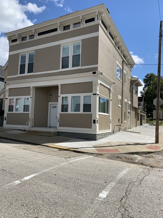 600 Center St, Unit 401 Ward Apt 1 in Bellevue, KY - Foto de edificio
