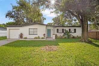 9618 Pineridge Ave in Riverview, FL - Building Photo - Building Photo
