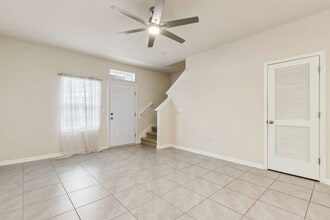 86568 Shortline Cir in Yulee, FL - Foto de edificio - Building Photo