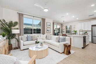6581 Clingstone Dr in Fresno, CA - Building Photo - Building Photo