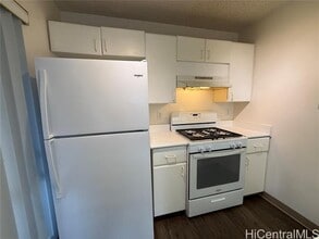 91-1345-1345 Puamaeole St in Ewa Beach, HI - Building Photo - Building Photo