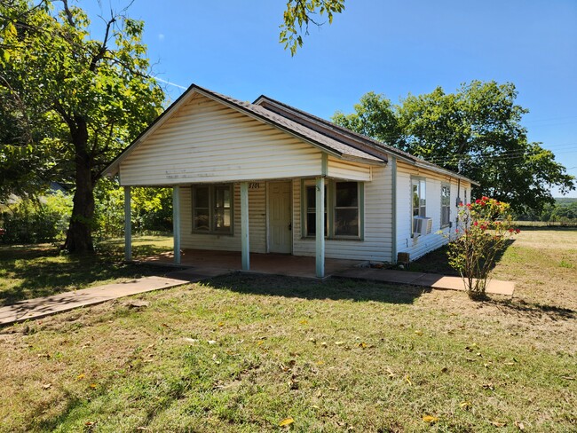 property at 510 N Division St