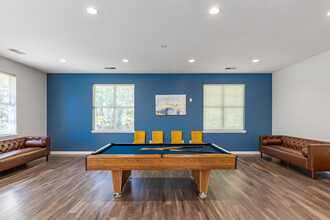 Terraces at Highbury Court in Atlanta, GA - Building Photo - Interior Photo