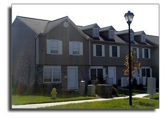 114 Birchtree Ct in State College, PA - Foto de edificio