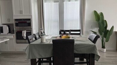 500 SE Ranch Oak Cir in Port St. Lucie, FL - Foto de edificio - Building Photo