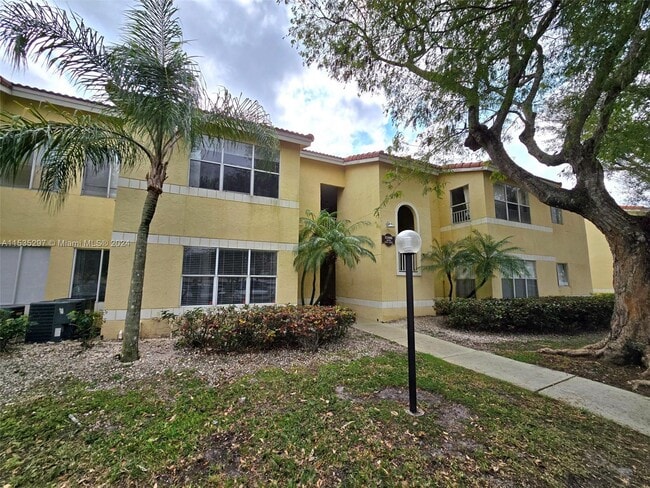 property at 12400 Vista Isles Dr