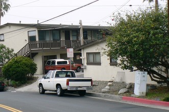 301 Avenida Del Mar in San Clemente, CA - Foto de edificio - Building Photo