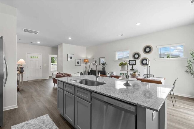 101 Pendleton Place Way in Pendleton, SC - Building Photo - Building Photo