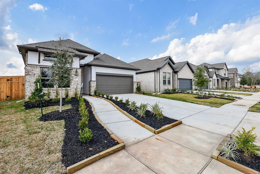 1931 Waters Branch Dr in Sienna, TX - Building Photo