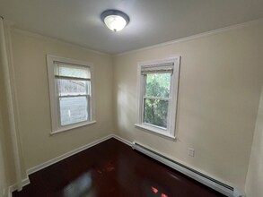 189 Spring St in Westbrook, ME - Building Photo - Building Photo