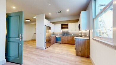 1648 Martin Luther King Jr Way in Berkeley, CA - Building Photo - Building Photo