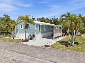 851 Arapaho in Fort Myers Beach, FL - Building Photo - Building Photo