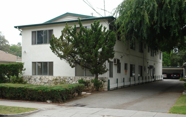 153 N Marion Ave in Pasadena, CA - Foto de edificio - Building Photo