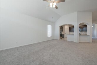 313 Sonbria Pass in Liberty Hill, TX - Building Photo - Building Photo