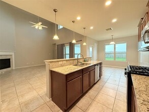 4519 Malden Motte Drive in Katy, TX - Foto de edificio - Building Photo